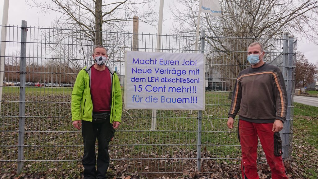 Landwirte vor Friesland Campina in Heilbronn